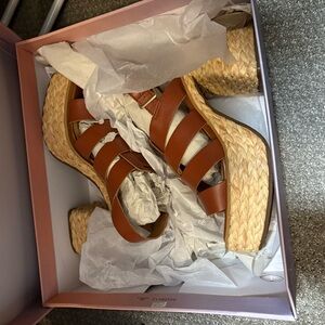 Lisa Vicky Sandals MSRP$120